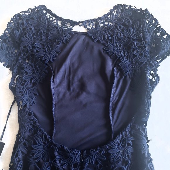 LULU'S Open Back Floral Lace Navy Blue Mini Dress SZ M - Picture 11 of 17
